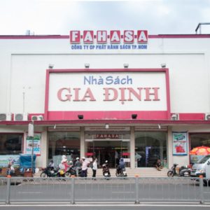 nha-sach-fahasa-gia-dinh-768x561 nha-sach-fahasa-gia-dinh-768x561