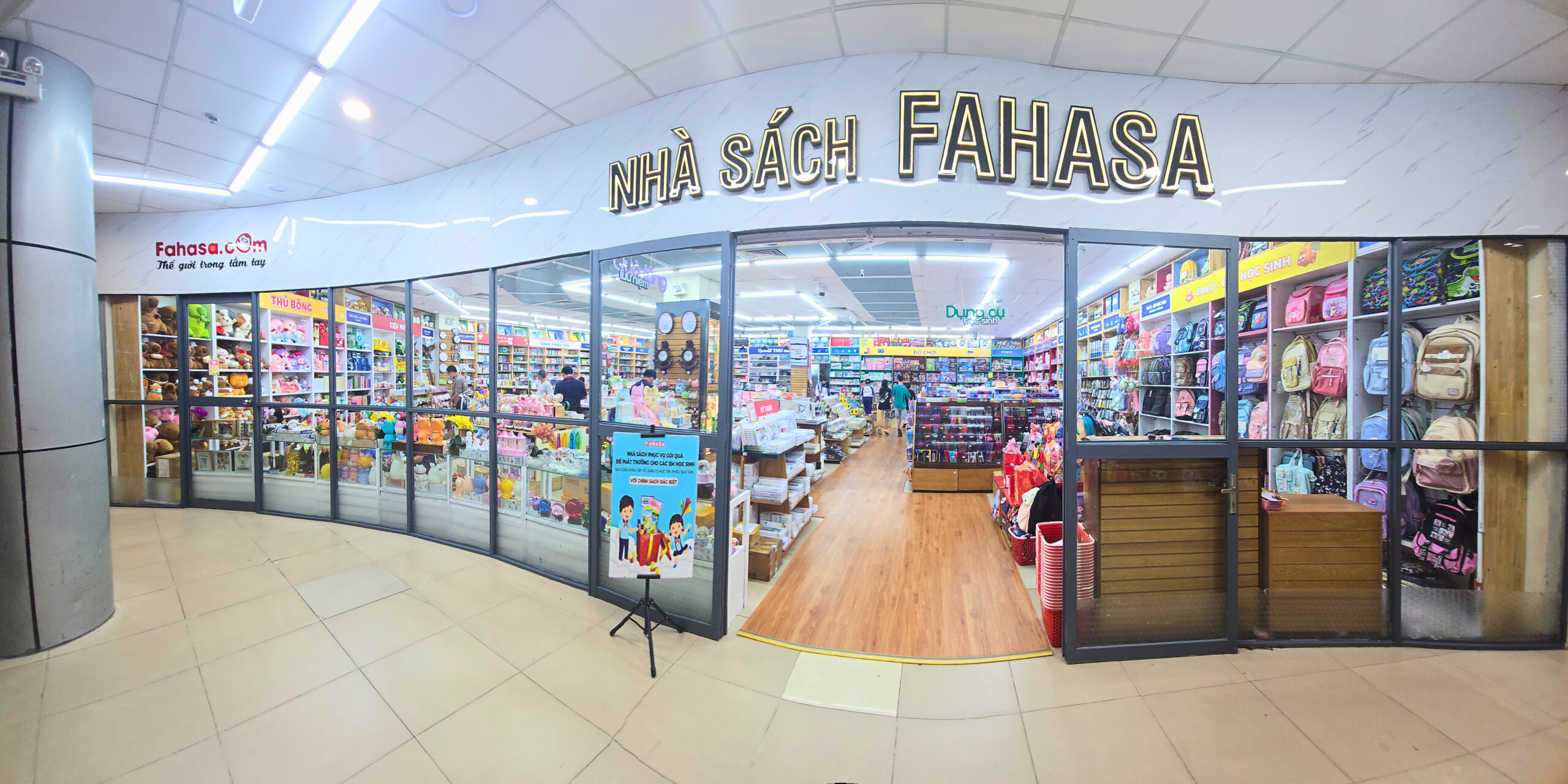 Nhà sách FAHASA An Giang