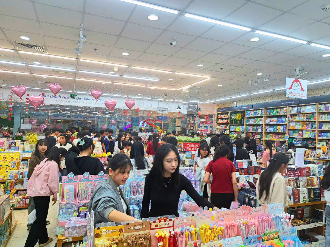 Nhà sách FAHASA Buôn Ma Thuột