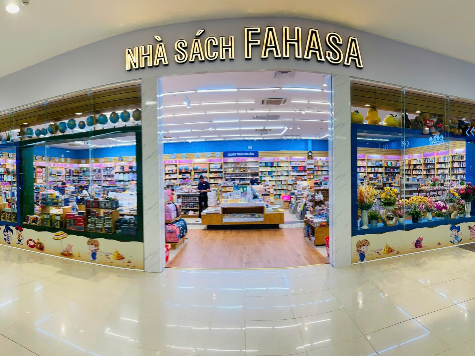 Nhà sách FAHASA Bến Tre 2