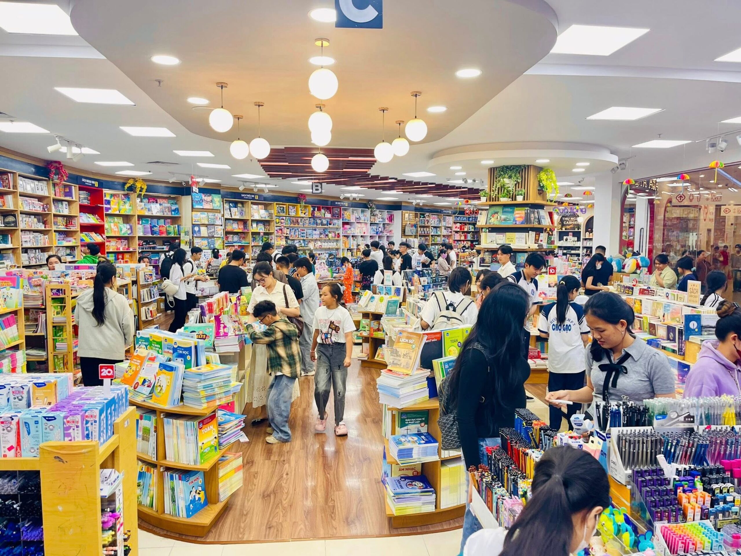 Nhà sách FAHASA Tiền Giang