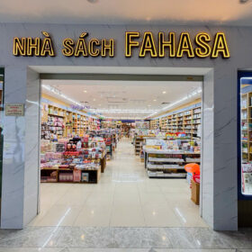 Nhà sách FAHASA Mỹ Tho