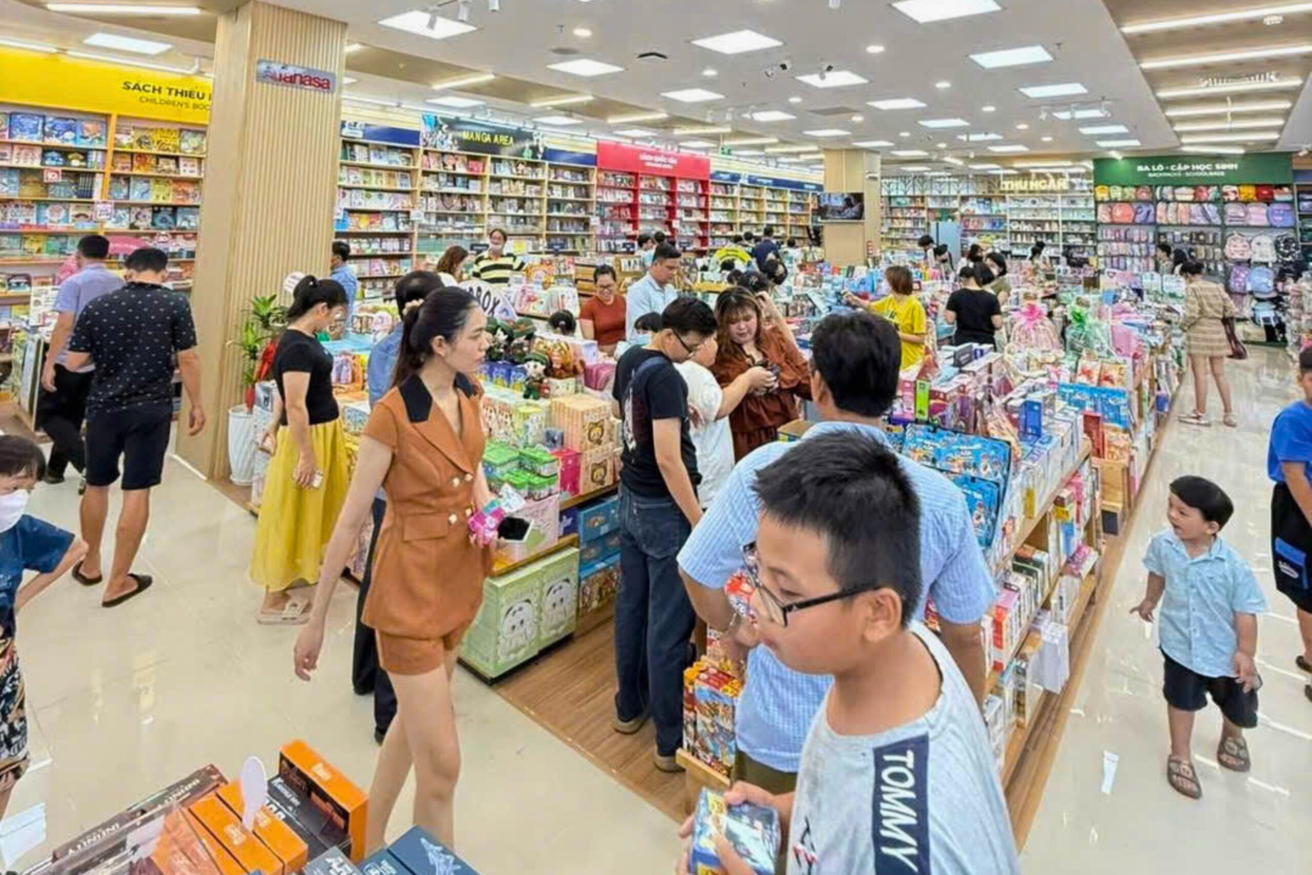 Nhà sách FAHASA Ninh Kiều