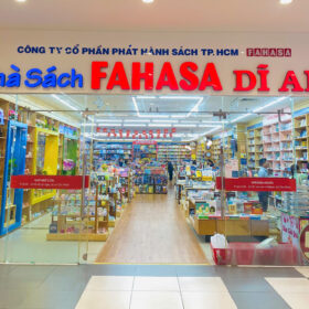 Nhà sách FAHASA Dĩ An