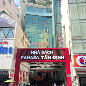 Nhà sách FAHASA Tân Định