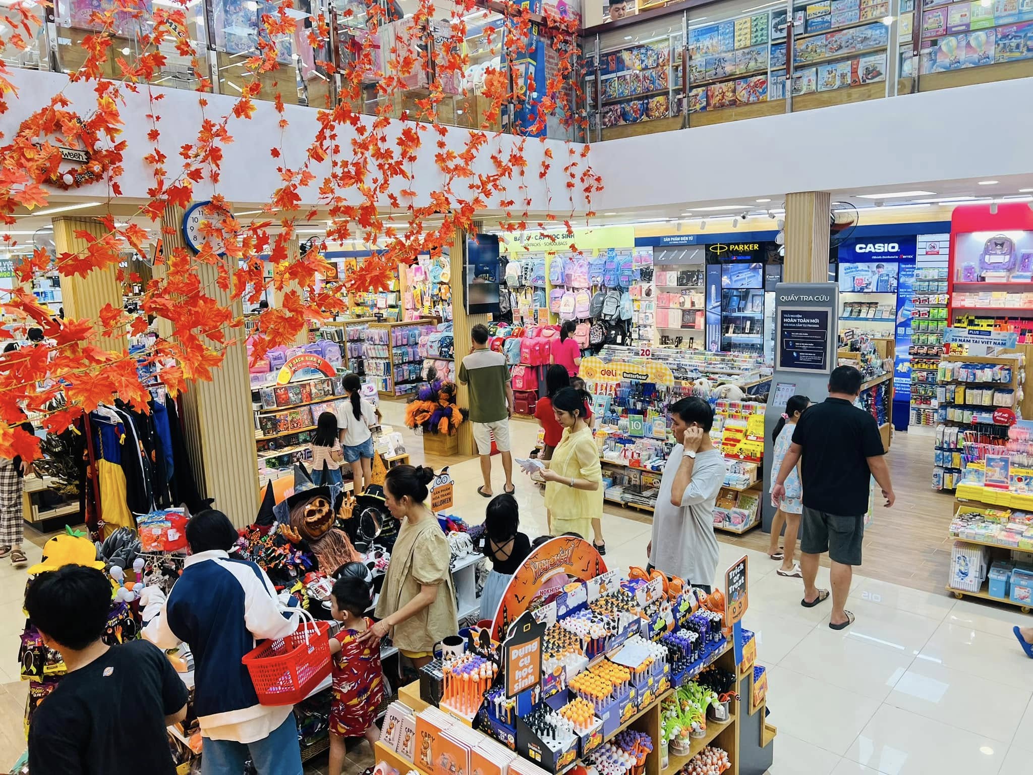 NHA SACH THỦ ĐỨC