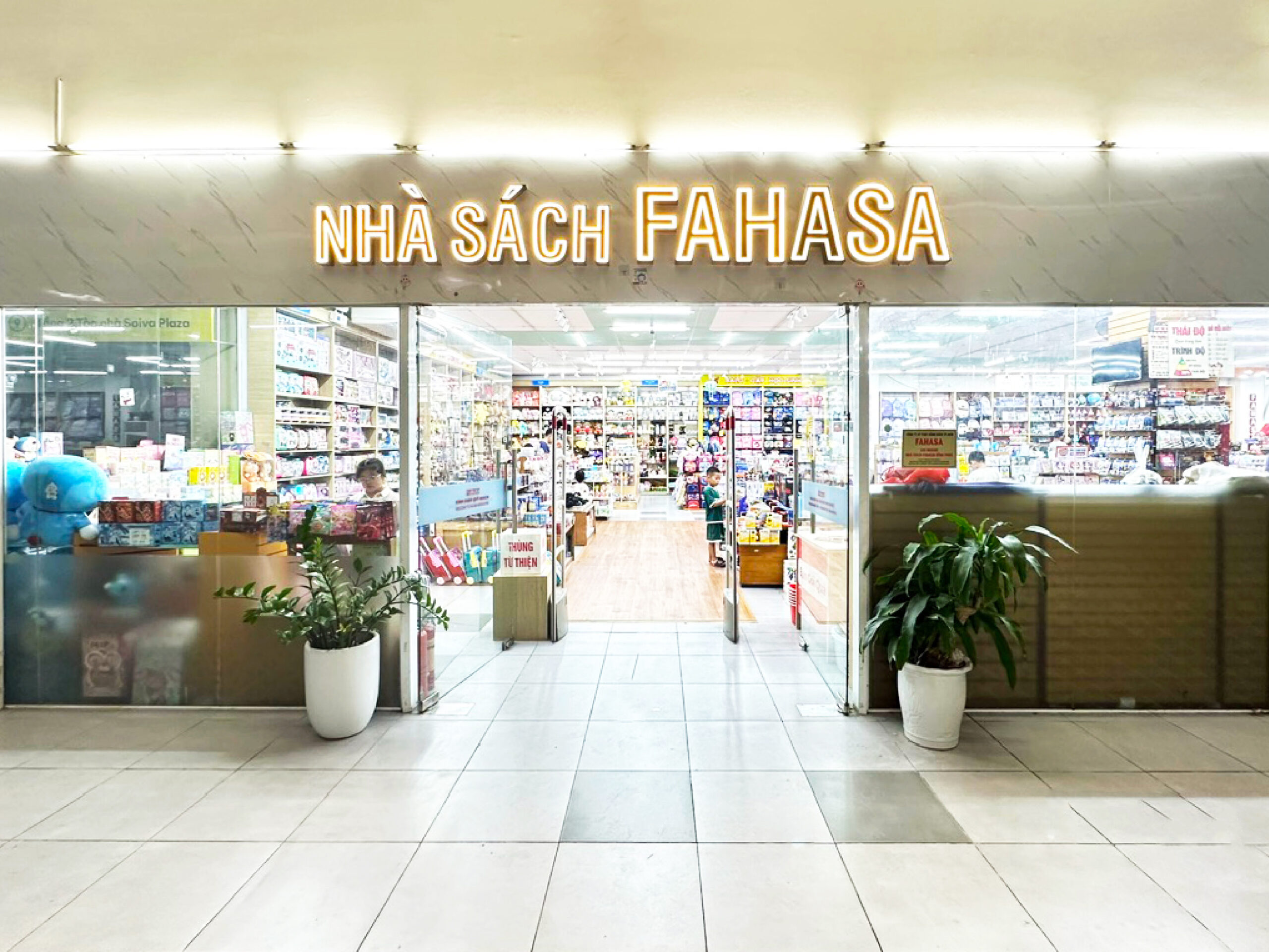 NHA SACH FAHASA VINH PHUC