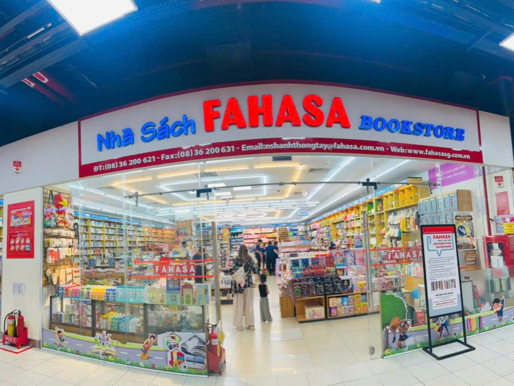 NHA SACH FAHASA HANH THONG TAY