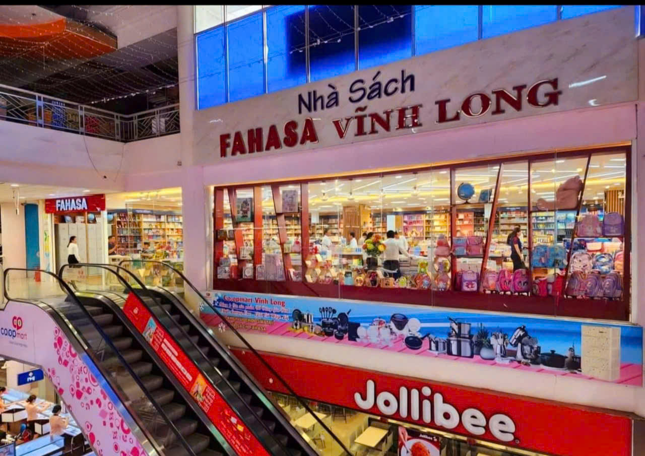 Nhà sách FAHASA Vĩnh Long