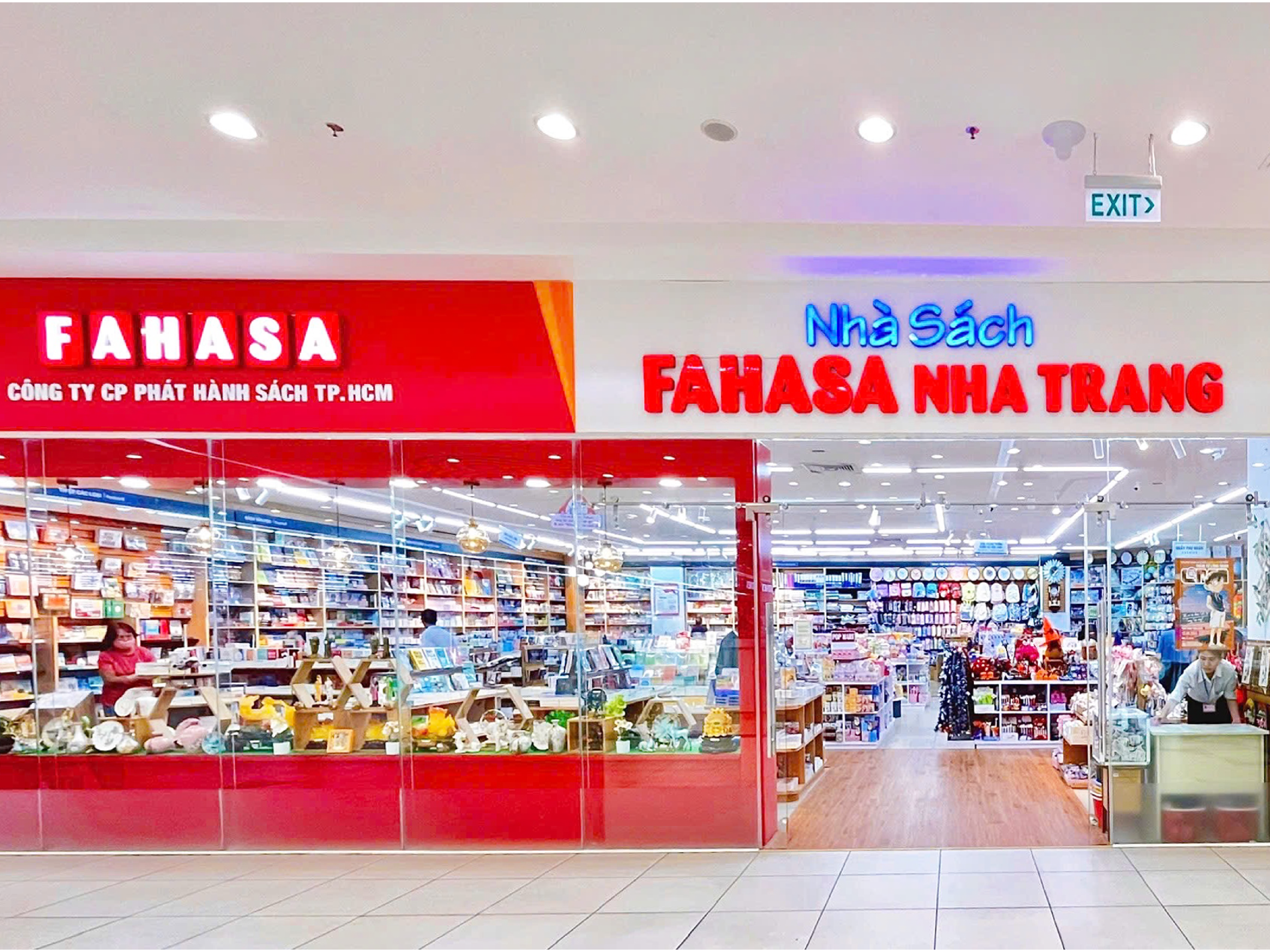 NHA SACH FAHASA NHA TRANG