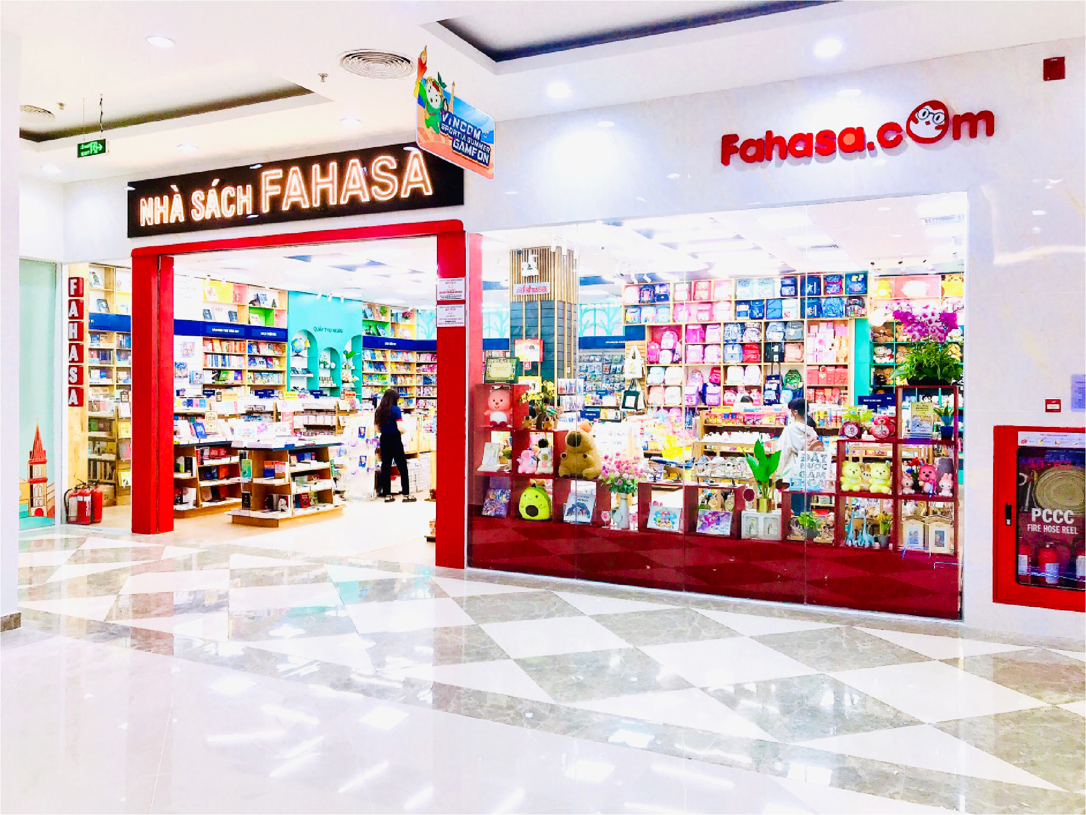NHA SACH FAHASA HAU GIANG