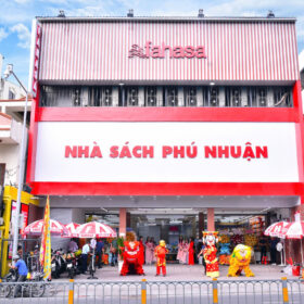 Nhà sách Phú Nhuận