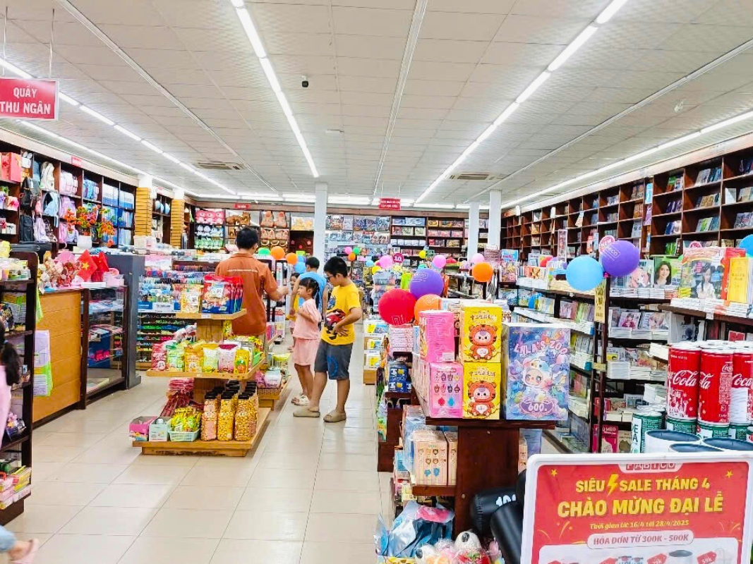 Nhà sách Dầu Tiếng