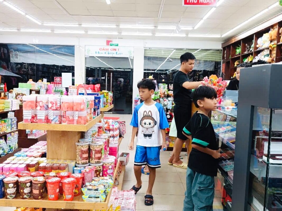 Nhà sách Dầu Tiếng