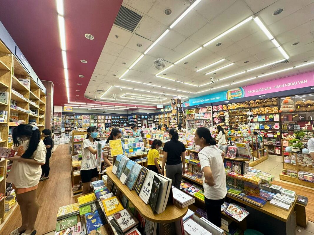 Nhà sách Trảng Bàng