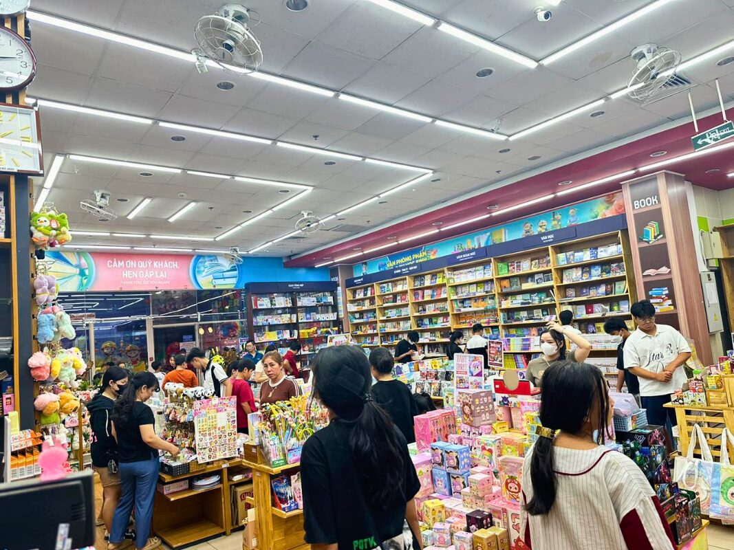 Nhà sách Trảng Bàng