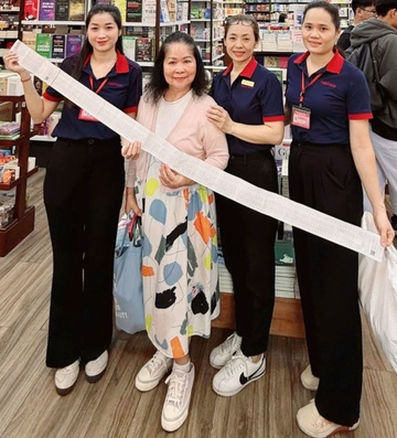 Gần 20 năm đồng hành cùng một nhà sách