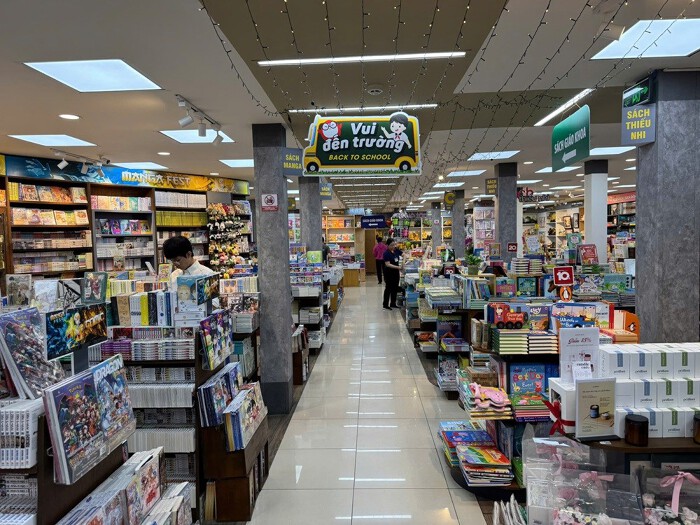 Một nhà sách của Fahasa. Ảnh: FHS.
