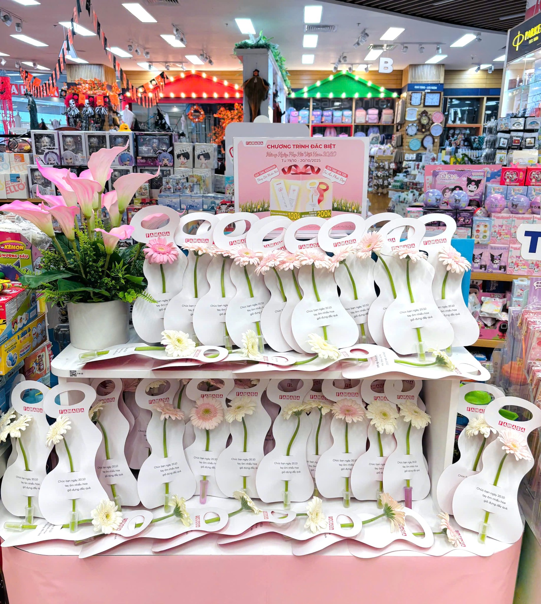 FAHASA tổ chức chương trình “Tri Ân Phái Đẹp – Lan Tỏa Yêu Thương” nhân Ngày Phụ Nữ Việt Nam 20.10 FAHASA tổ chức chương trình “Tri Ân Phái Đẹp – Lan Tỏa Yêu Thương” nhân Ngày Phụ Nữ Việt Nam 20.10