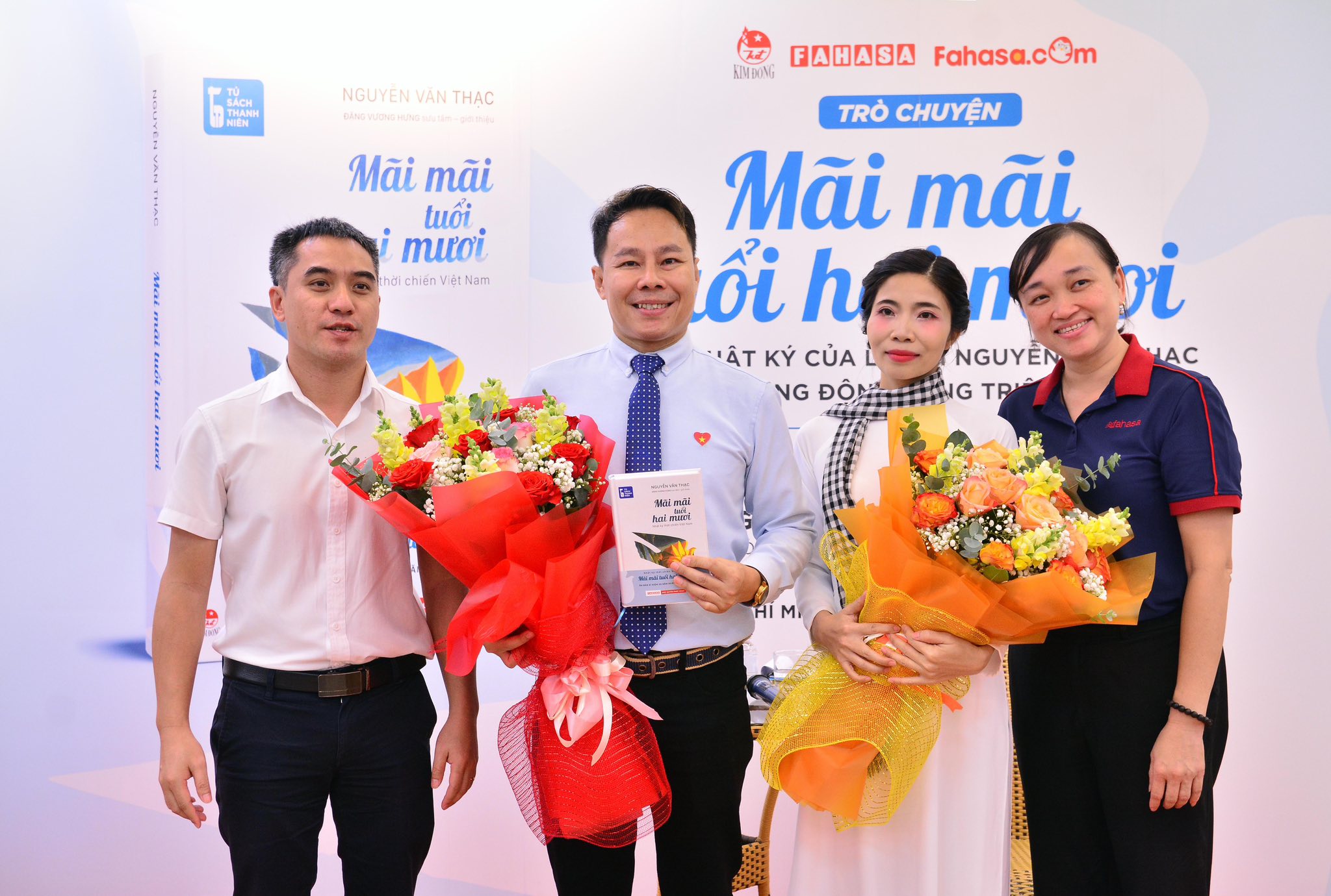 Giao Lưu & Giới Thiệu Sách “Mãi Mãi Tuổi Hai Mươi” - Ấn Bản Kỷ Niệm 20 Năm tại Nhà sách FAHASA Tân Định