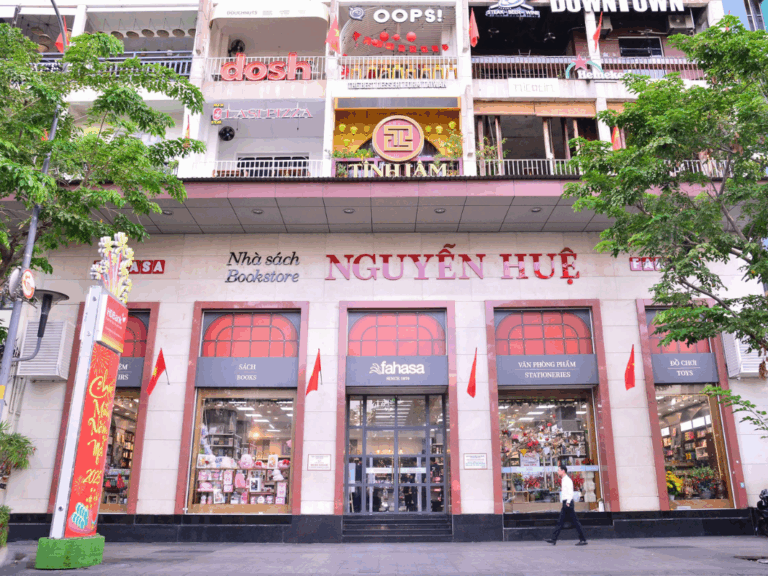 FAHASA nào gần nhất để săn sale Black Friday: Nhà sách Nguyễn Huệ FAHASA nào gần nhất để săn sale Black Friday: Nhà sách Nguyễn Huệ
