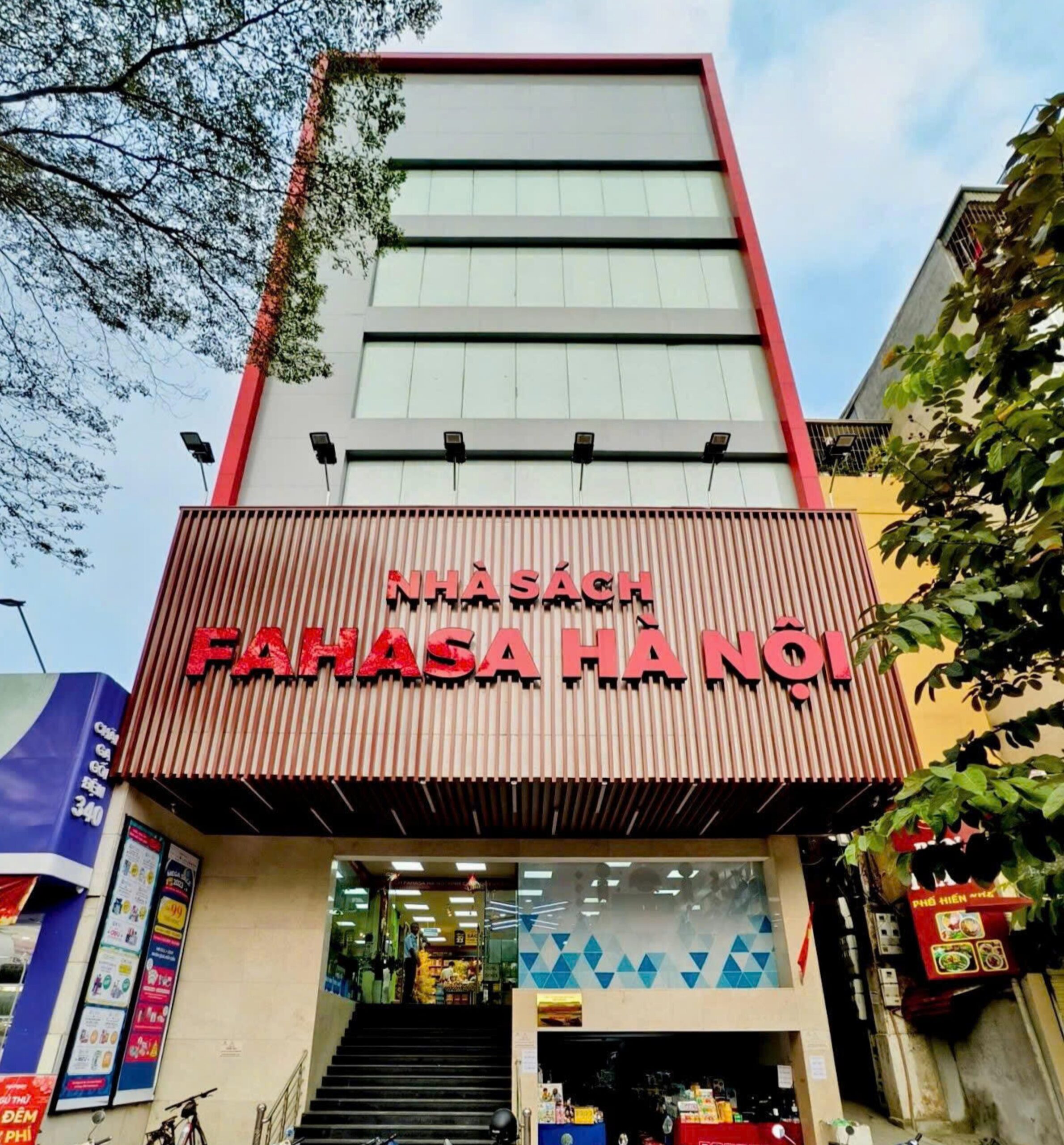 Nha sach FAHASA Ha Noi