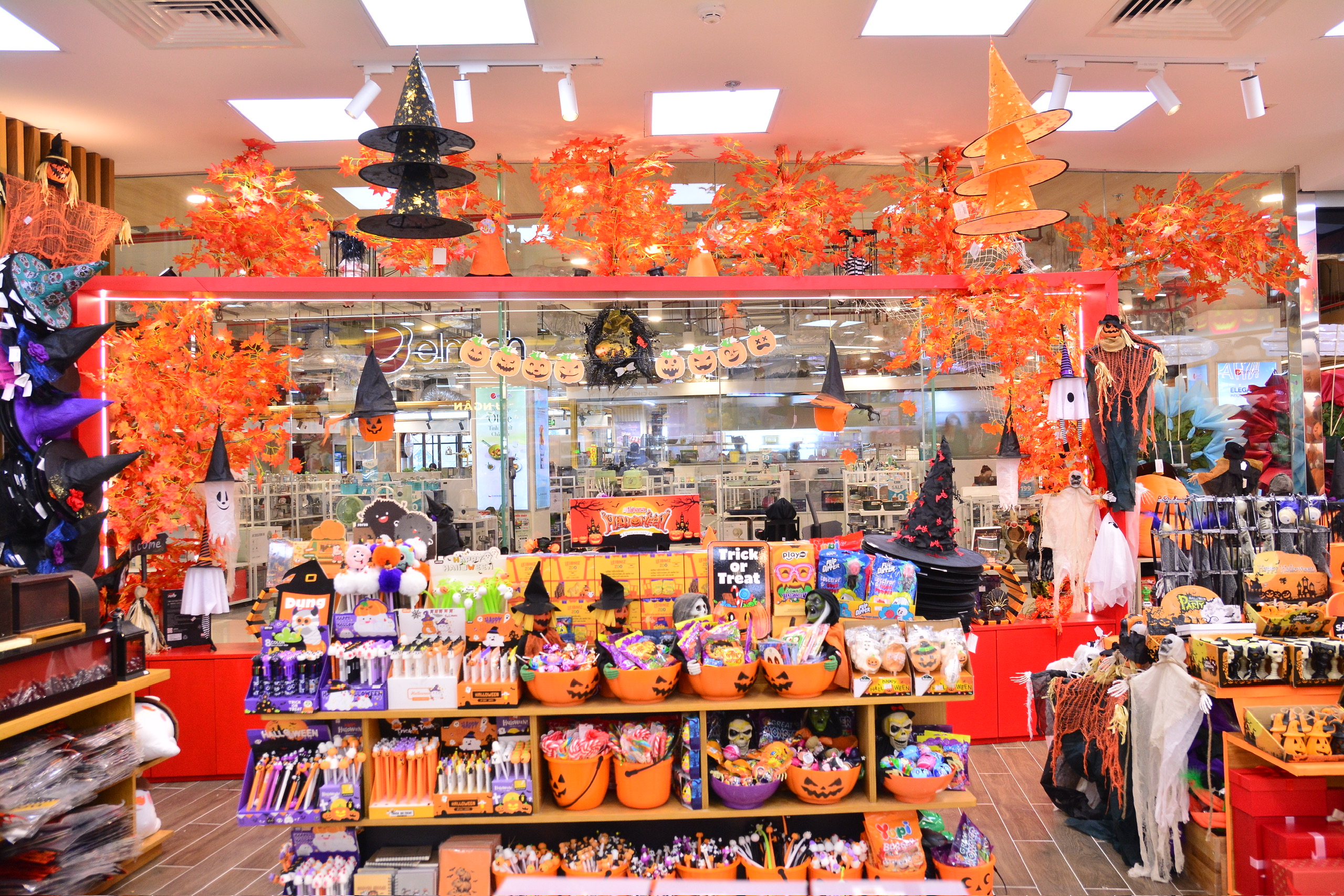 Nhà sách FAHASA Tân An - Góc Halloween ấm áp giữa miền Tây Nhà sách FAHASA Tân An - Góc Halloween ấm áp giữa miền Tây