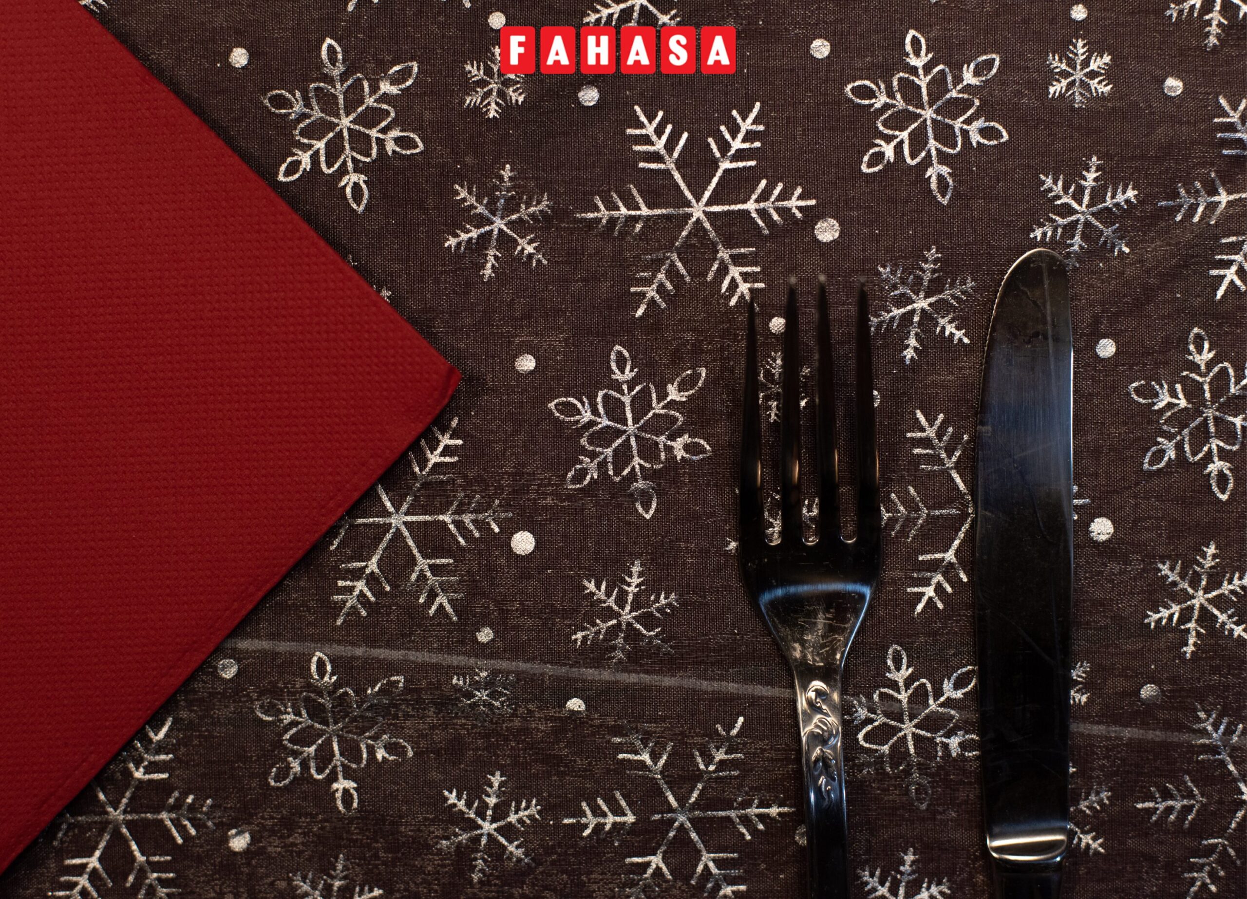 Khăn trải bàn Noel. Nguồn: Sưu Tầm