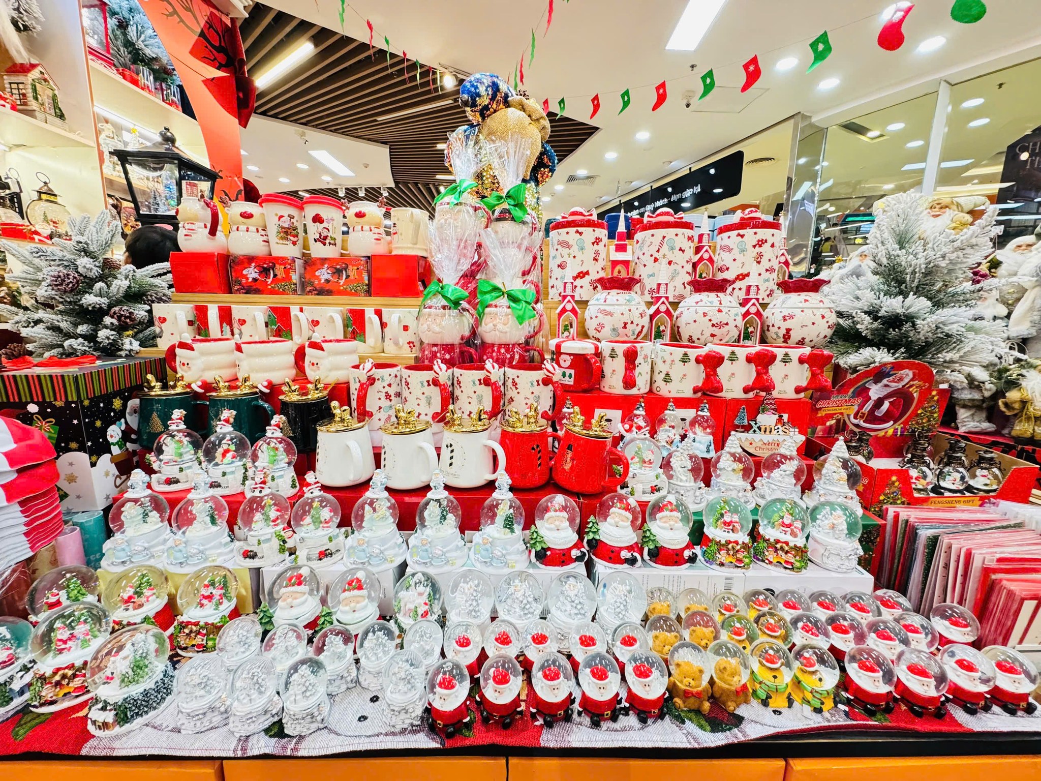 10+ món Đồ Trang Trí Noel Đẹp, Giá Rẻ, Dễ Mua Tại Cần Thơ 