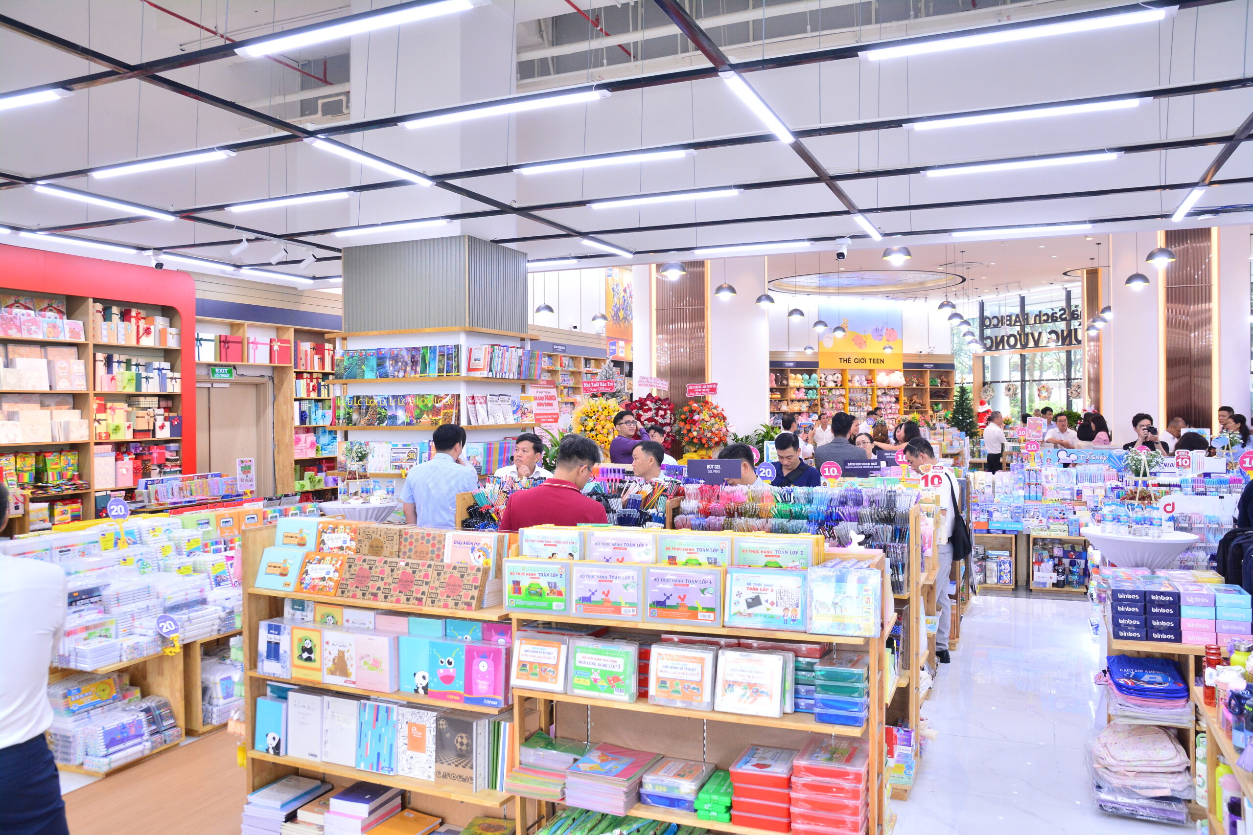 Nhà sách FABICO Hùng Vương