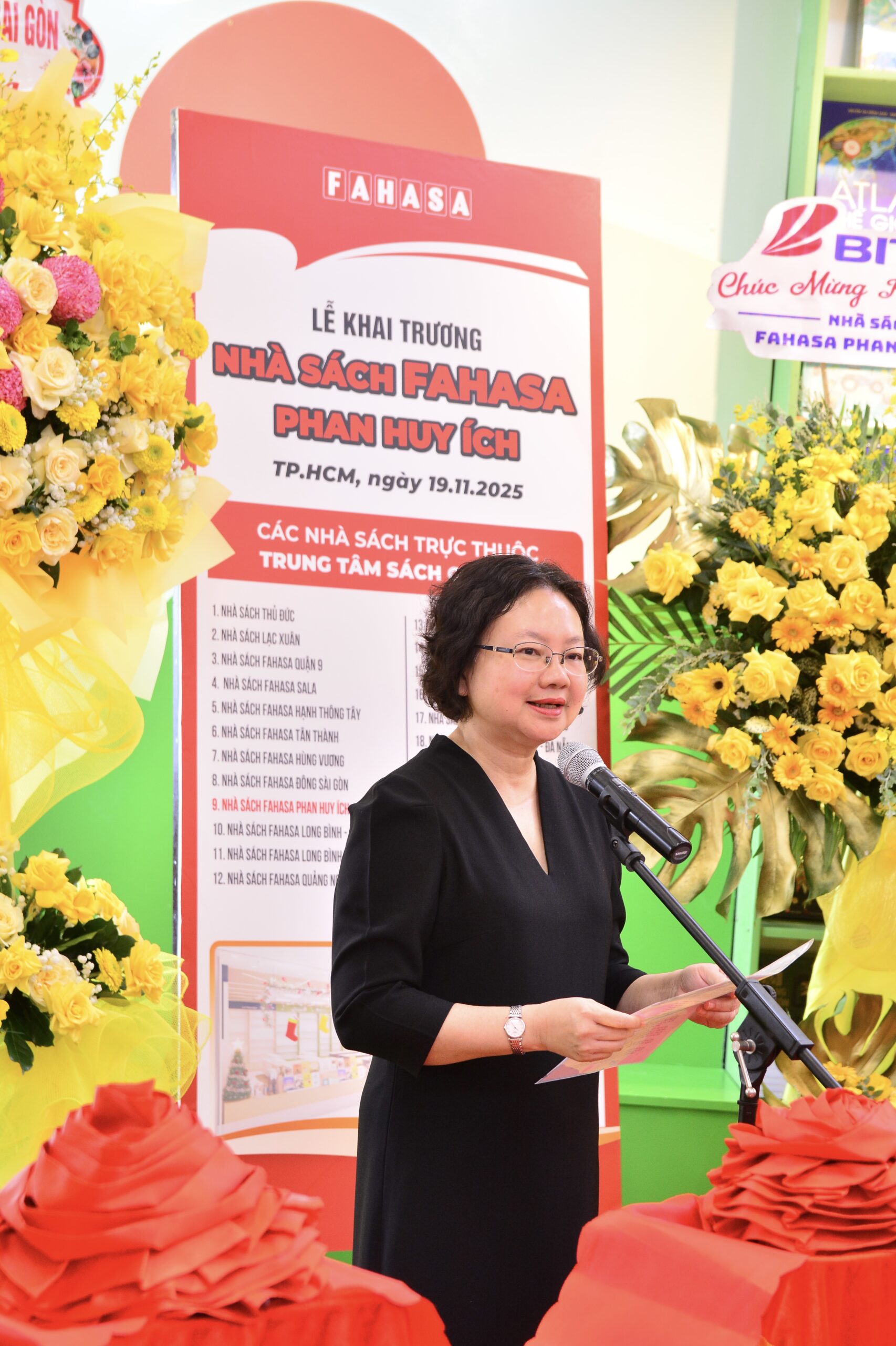 Nhà sách FAHASA Phan Huy Ích Nhà sách FAHASA Phan Huy Ích