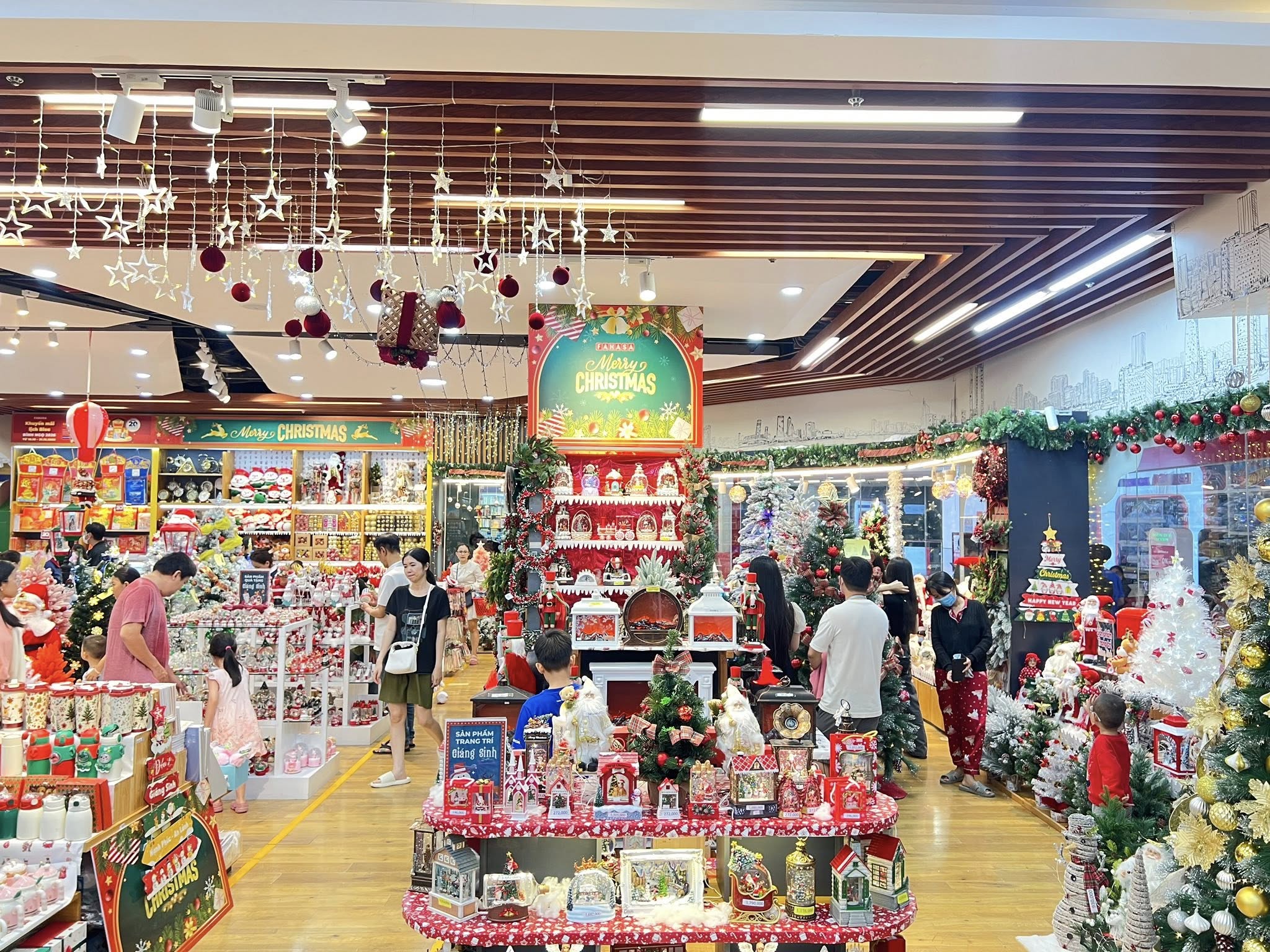 Móc treo họa tiết ông già Noel / tuần lộc Móc treo họa tiết ông già Noel / tuần lộc