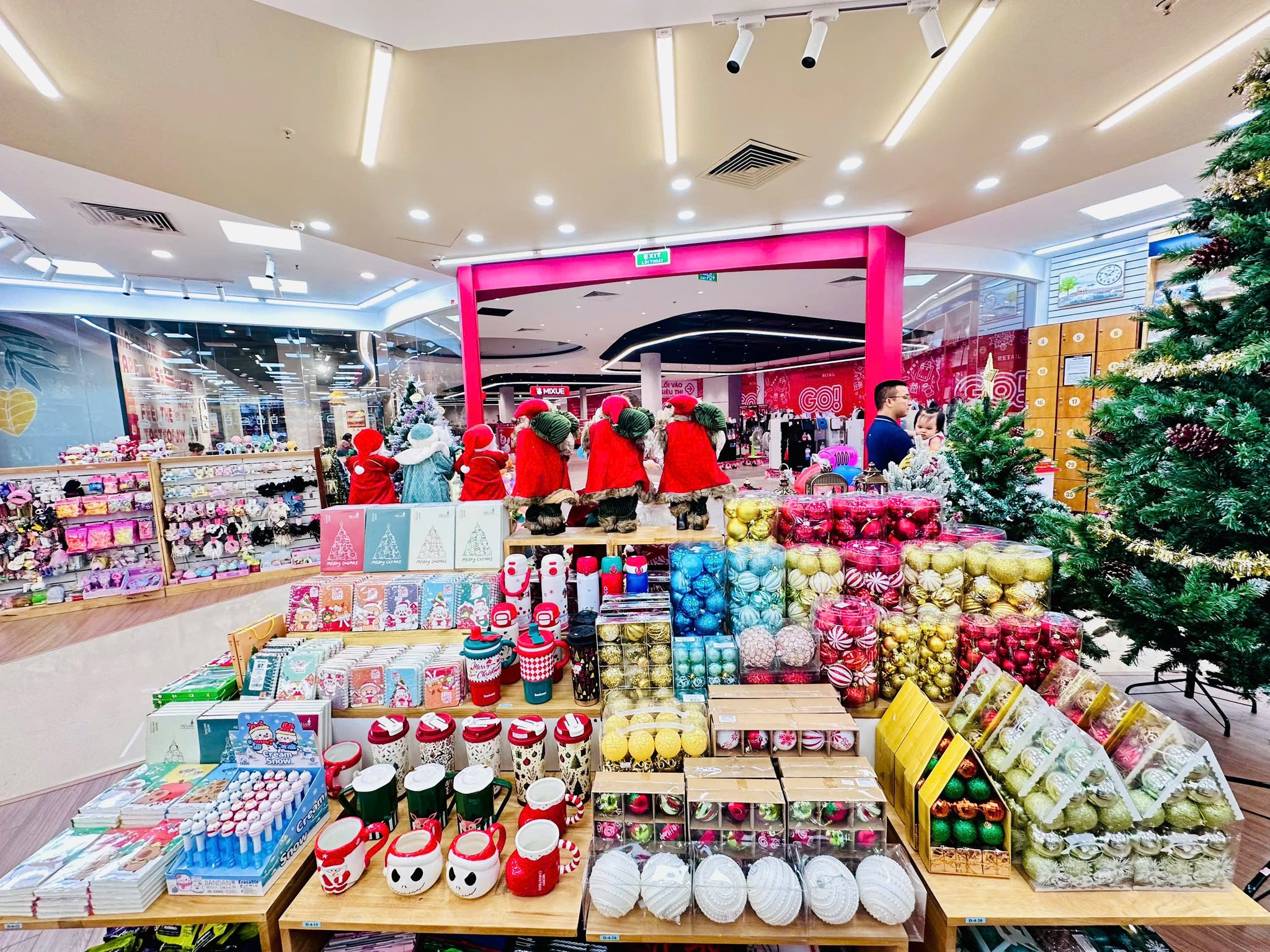 top-12-mon-do-trang-tri-noel-nha-sach-fahasa-long-binh-tan top-12-mon-do-trang-tri-noel-nha-sach-fahasa-long-binh-tan