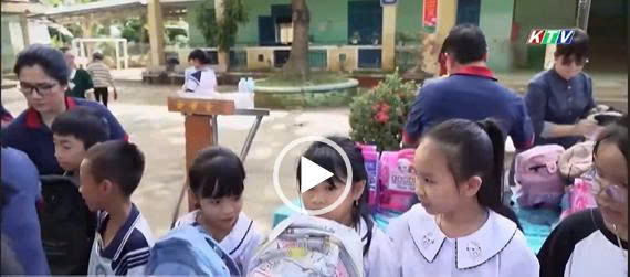 FAHASA Hướng Về Miền Trung Chung Tay Sẻ Chia Cùng Đồng Bào Vượt Qua Lũ Lụt FAHASA Triển Khai 3 Chương Trình Cứu Trợ