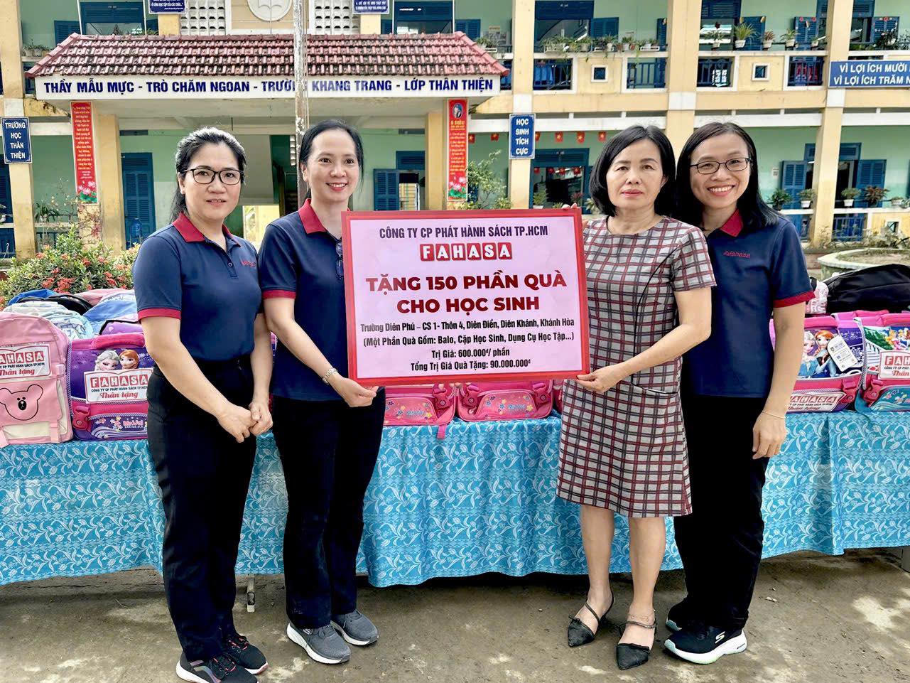 FAHASA Tiếp Sức Cho Các Em Học Sinh Có Hoàn Cảnh Khó Khăn Vùng Lũ Tại Tỉnh Đắk Lắk (Phú Yên Cũ) & Khánh Hòa