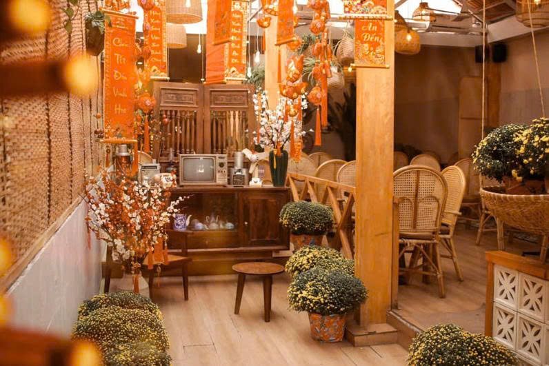 Góc check in Tết tối giản cho quán cafe hiện đại Góc check in Tết tối giản cho quán cafe hiện đại