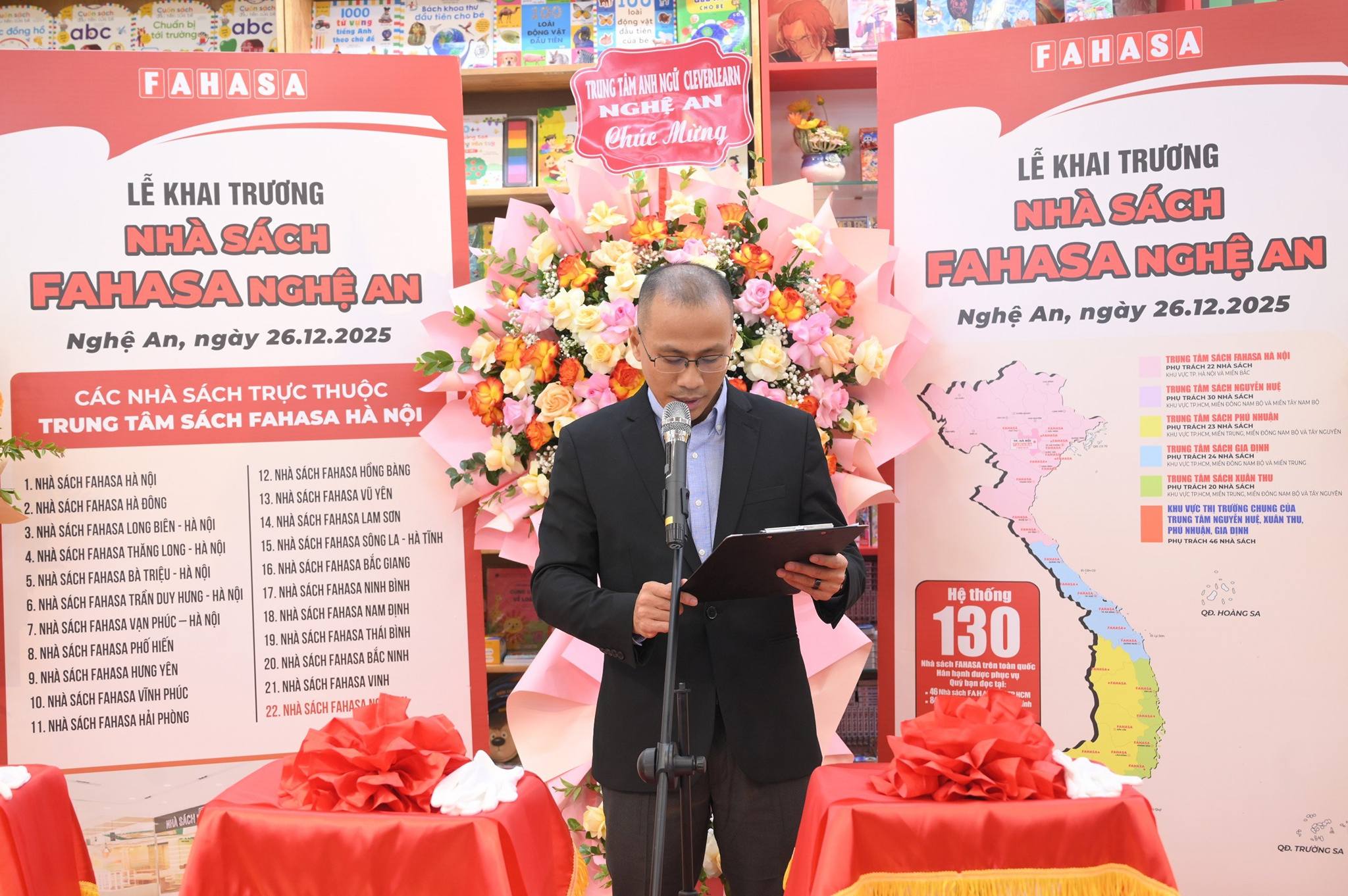 Hình ảnh Lãnh Đạo FAHASA phát biểu sự kiện khai trương Nhà Sách FAHASA Nghệ An