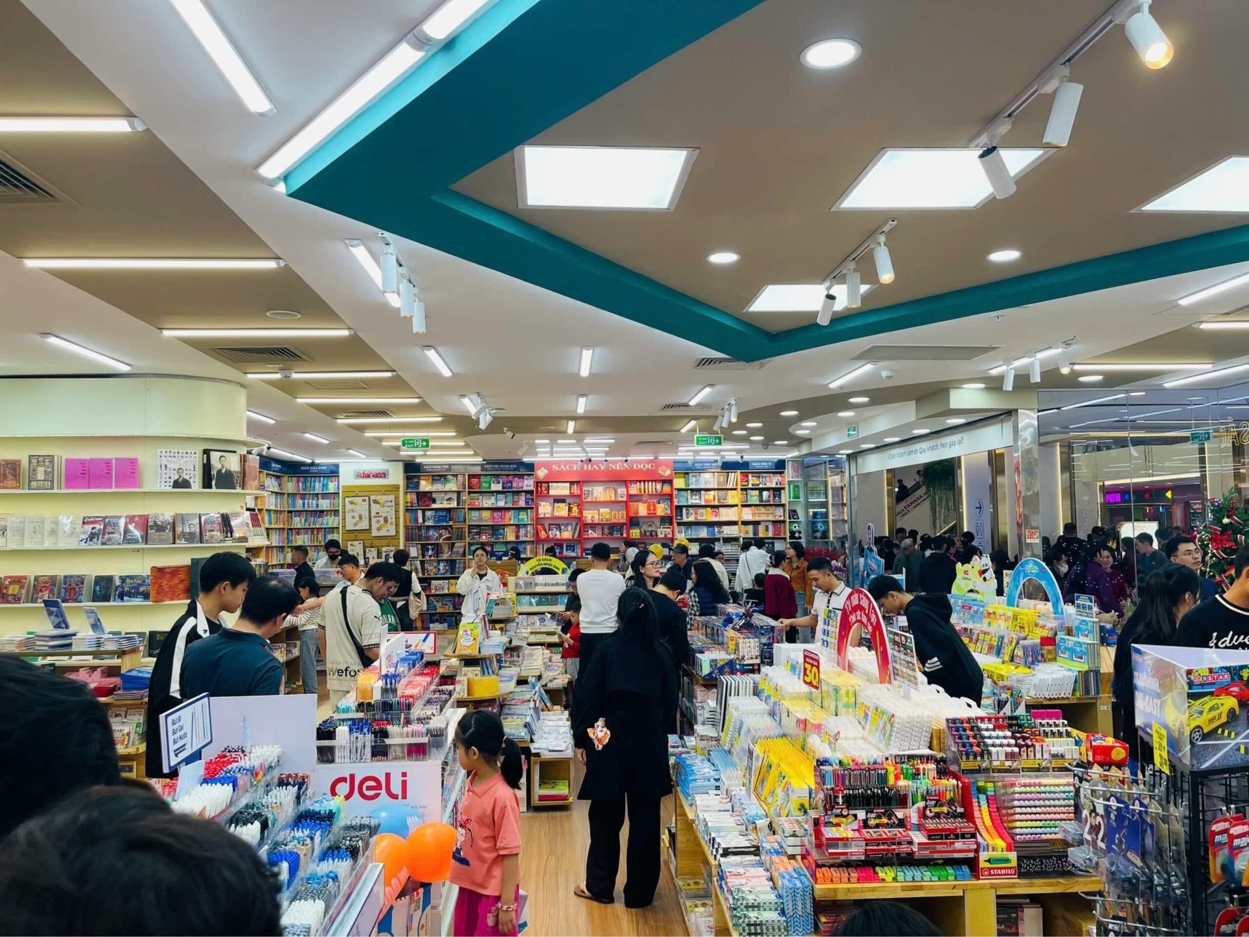 Nhà sách FAHASA Nghệ An