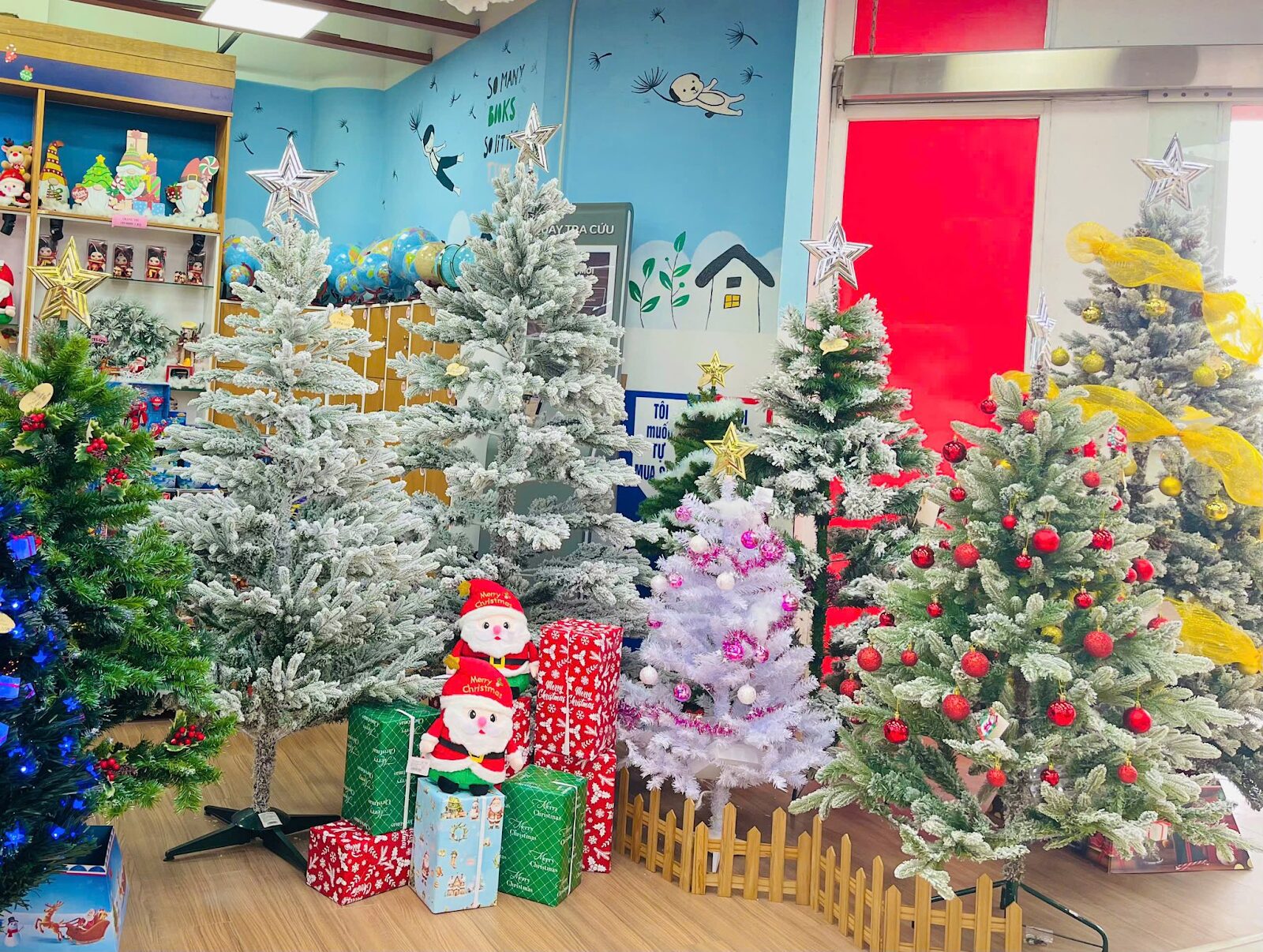 Noel ở Đà Nẵng nên đi đâu? Vui chơi địa chỉ hàng đầu không thể bỏ qua. Nguồn: FAHASA