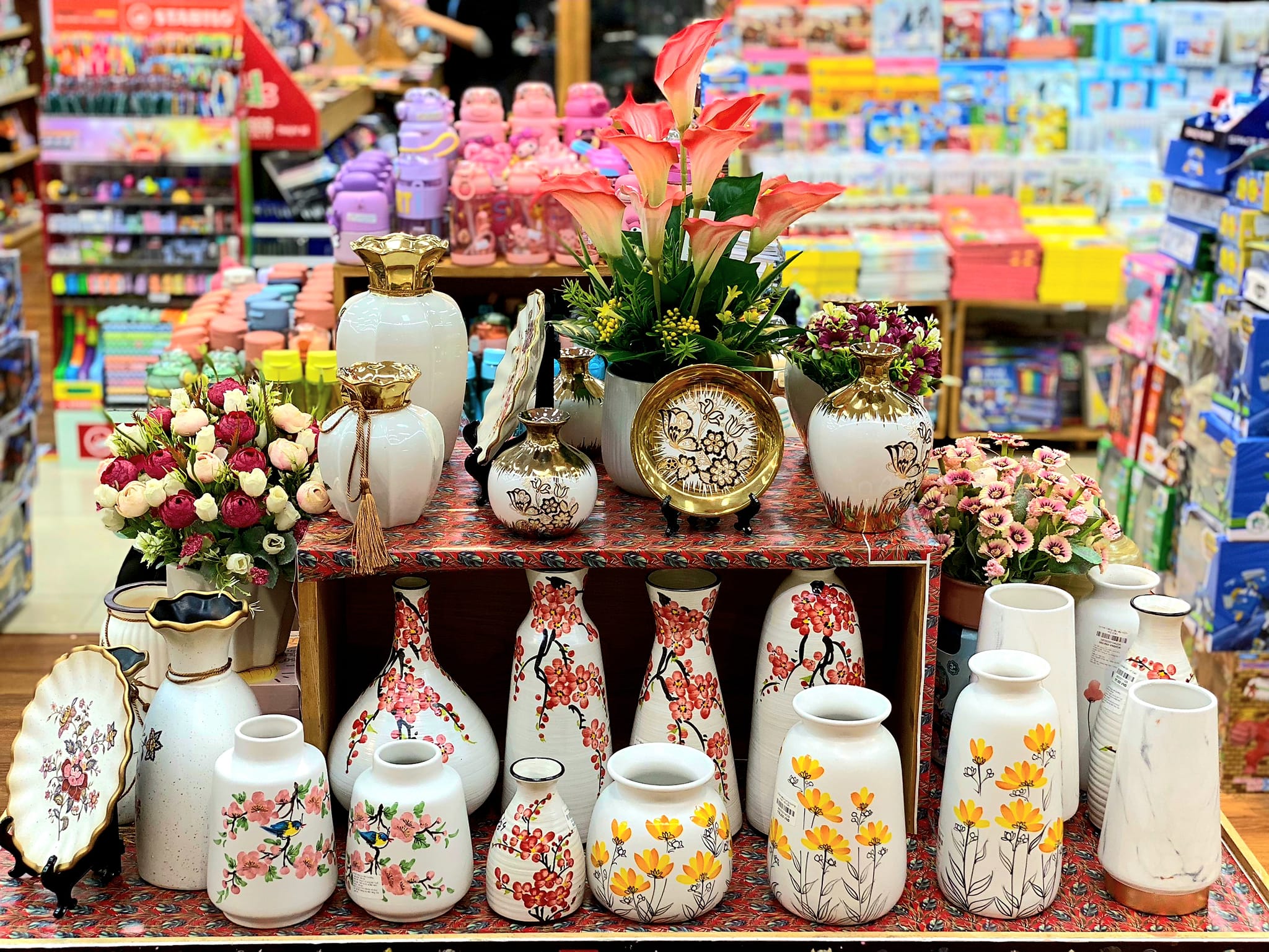 Mua sản phẩm trang trí tết, decor trang trí tết 2026 giá rẻ tại FAHASA