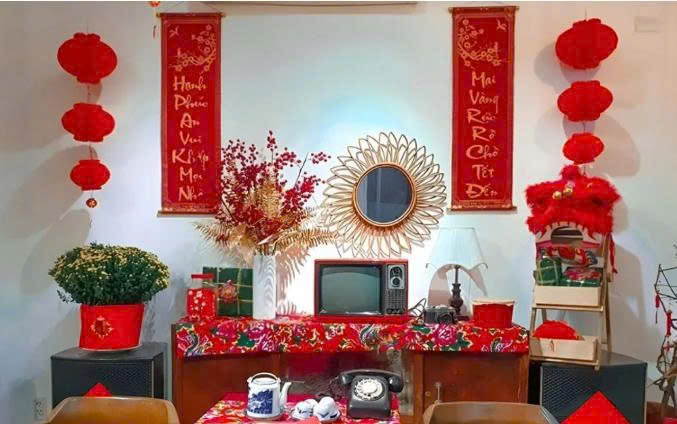 Sử dụng câu đối đỏ và bảng chúc Tết treo tường Sử dụng câu đối đỏ và bảng chúc Tết treo tường