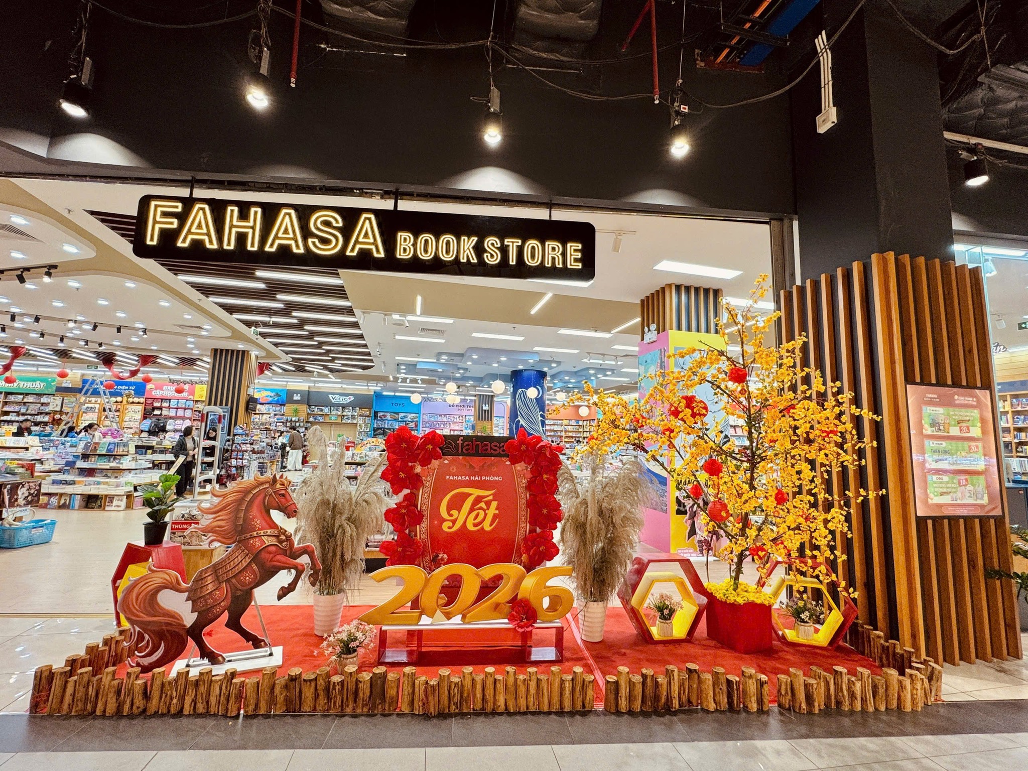 khu vực trang trí tết