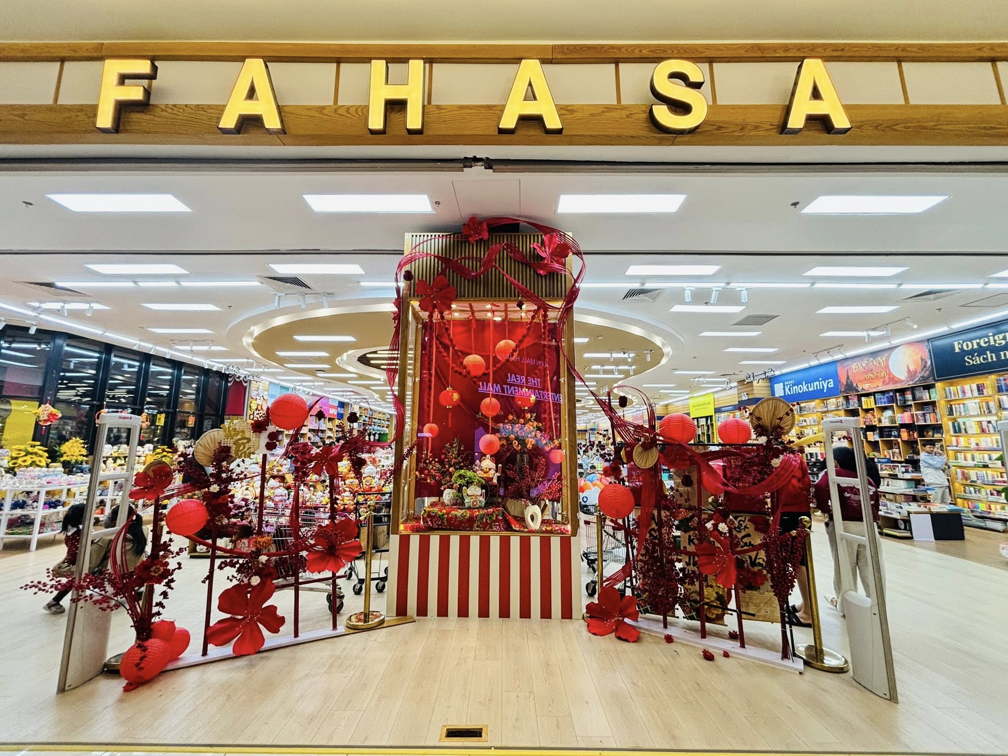 Ý Nghĩa Khu Vực Cửa Ra Vào Trong Phong Thủy Ngày Tết. Nguồn: FAHASA