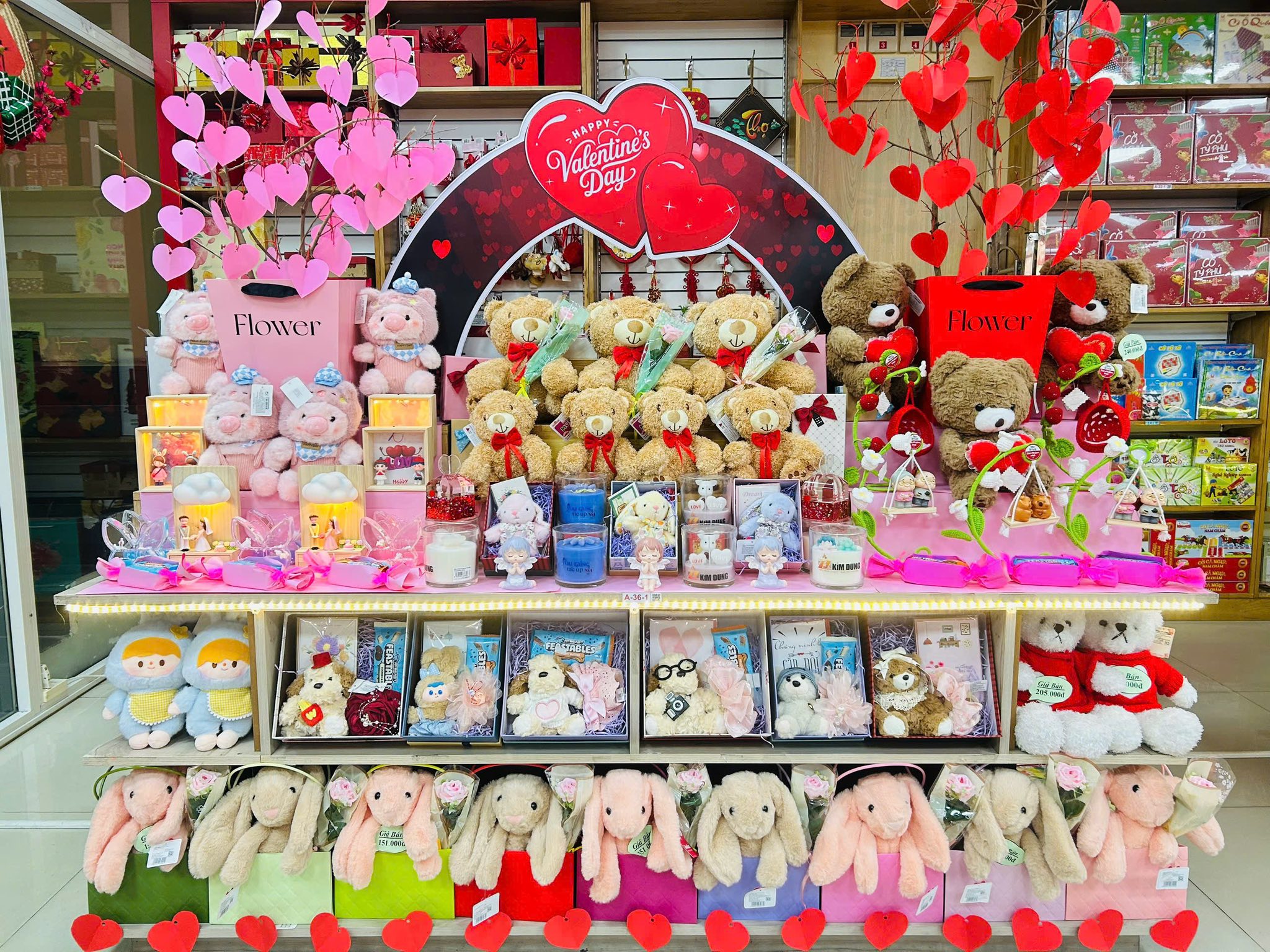 10+ địa chỉ mua quà Valentine uy tín, giá rẻ tại Hà Nội: Nhà sách FAHASA