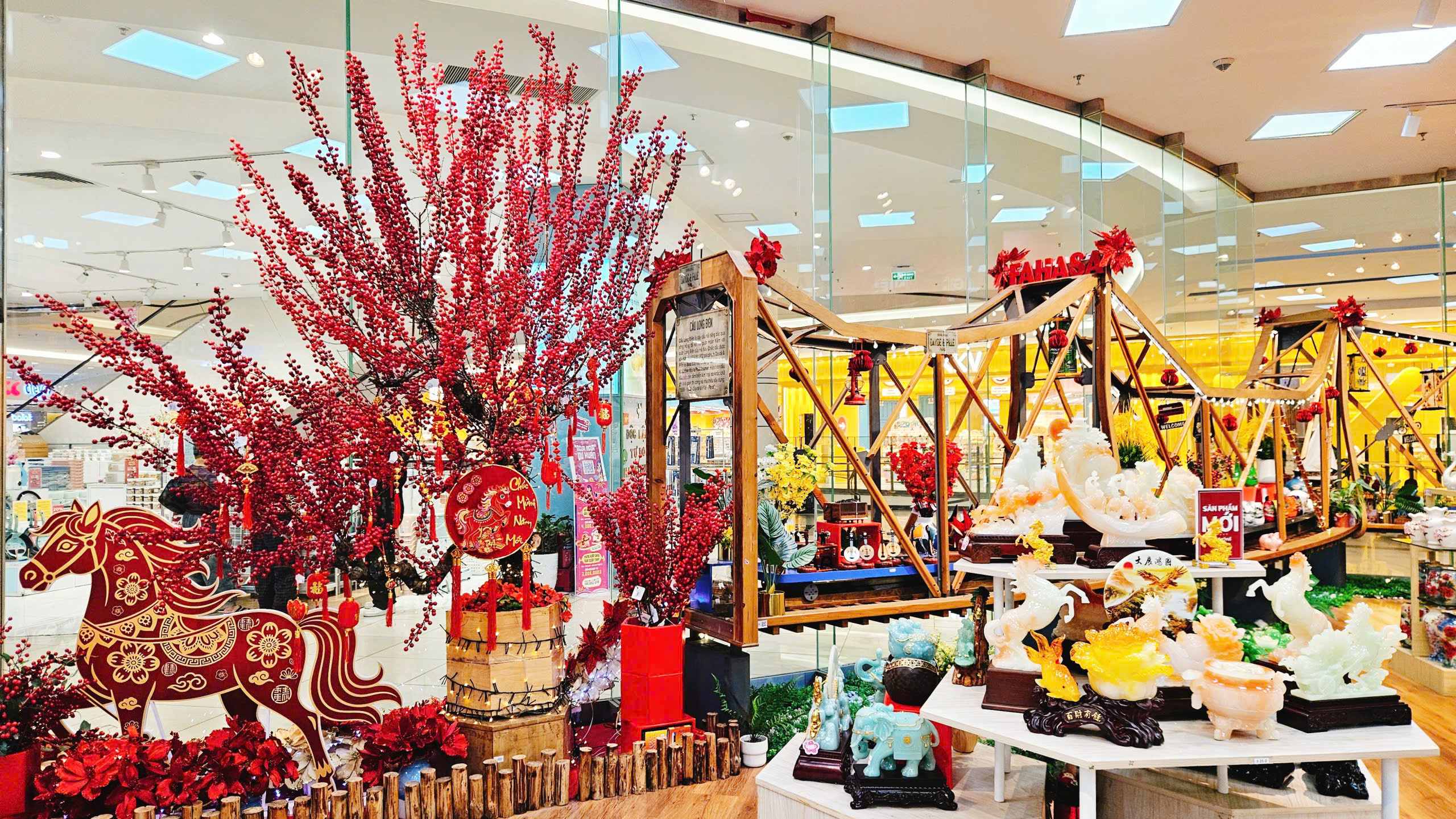 Địa điểm chơi Tết 2026 ở Hà Nội: Nhà sách FAHASA