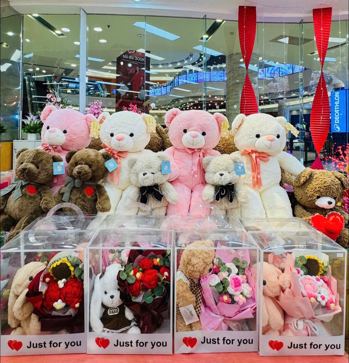 Valentine 2026 - Tổng hợp quà tặng ý nghĩa và độc đáo tại Hệ thống nhà sách FAHASA