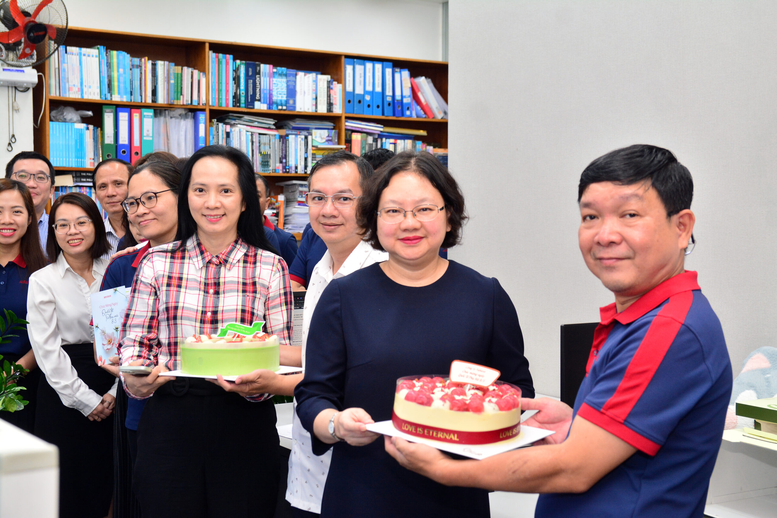Công ty FAHASA xin chúc mừng Ngày Quốc Tế Phụ Nữ 8.3