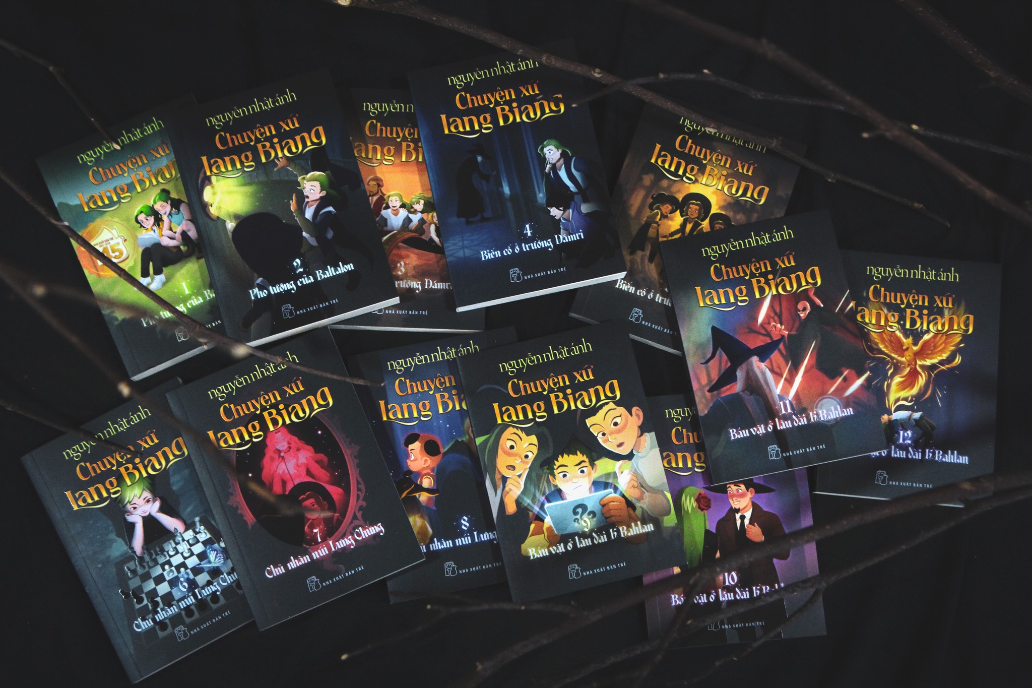 Boxset Chuyện Xứ Lang Biang - Khổ Bỏ Túi (Hộp 12 Cuốn) Tại FAHASA