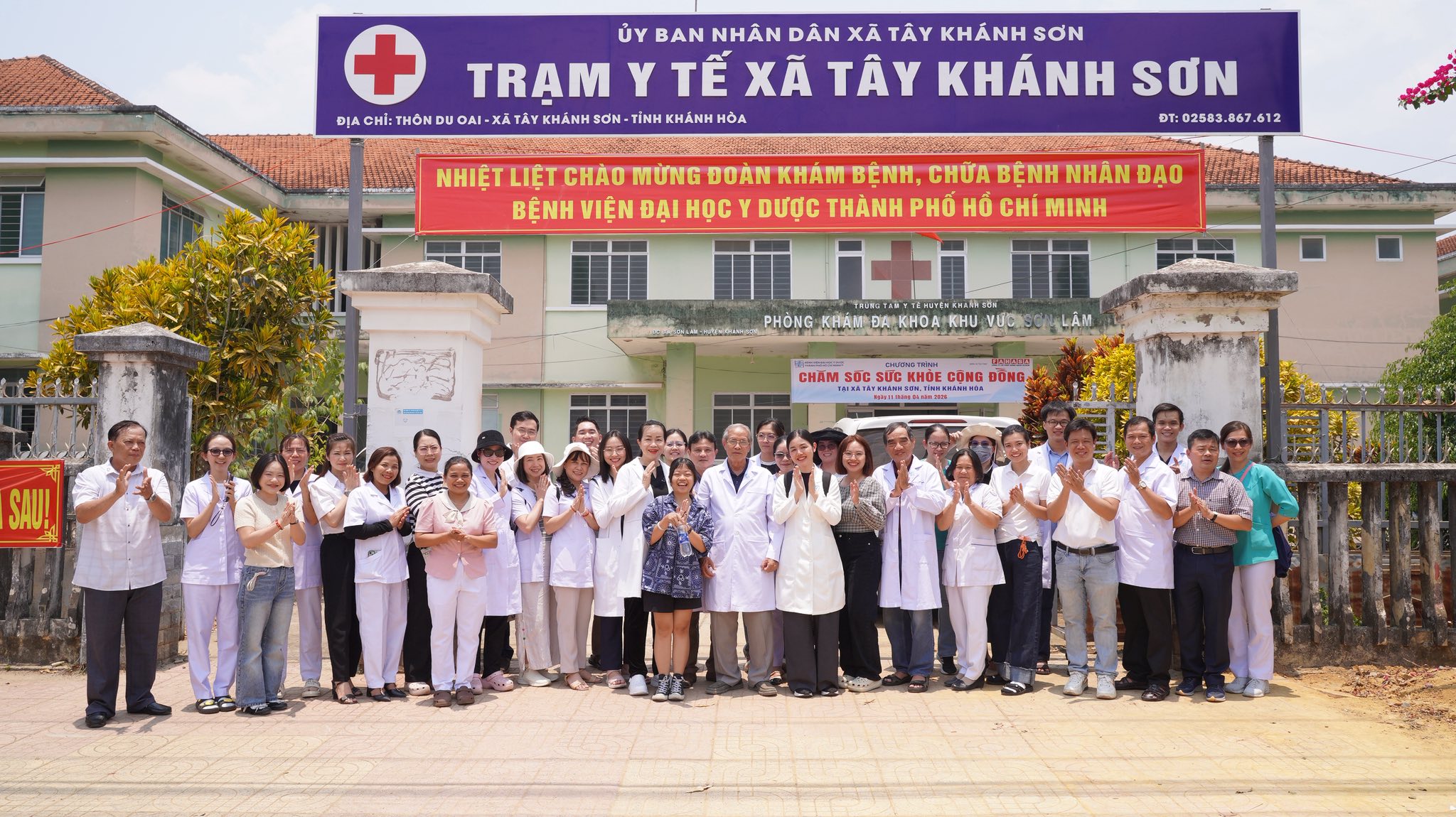 FAHASA Phối Hợp Cùng Đại Học Y Dược Trong Chương Trình “Chăm Sóc Sức Khỏe Cộng Đồng” Tại Tỉnh Khánh Hòa