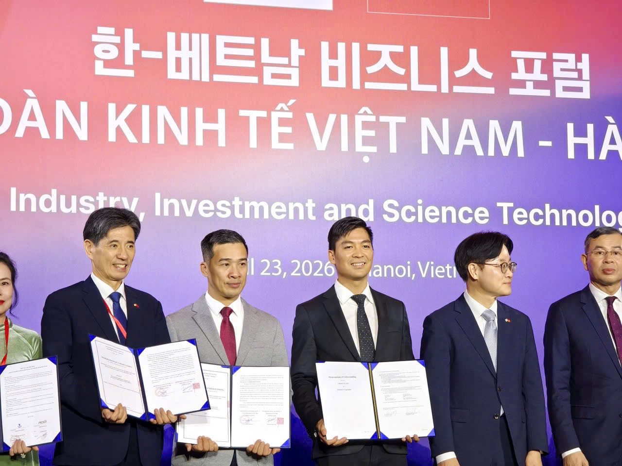 Lễ Ký Kết MOU Giữa FAHASA Và NXB E-Future Trong Diễn Đàn Kinh Tế Việt Nam - Hàn Quốc 2026 Có Sự Tham Dự Của Thủ Tướng Việt Nam Ông Lê Minh Hưng Và Tổng Thống Hàn Quốc Ông Lee Jae Myung 